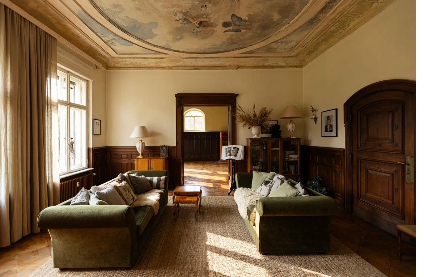 Villa Oiva — Jugendstil villa in Brandenburg